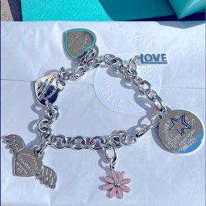 Sold  Tiffany & Co Ltd edition Charm bracelet all disc charms NWB!!!💕